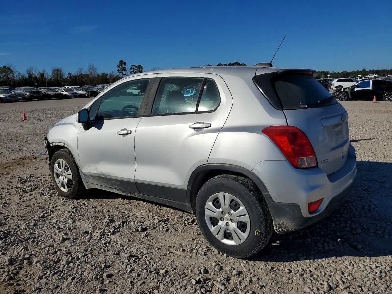Photo 2 from auction – 2017 CHEVROLET TRAX with VIN 3GNCJKSB7HL251916