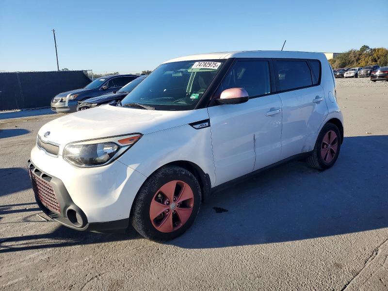 KIA SOUL 2016 with VIN KNDJN2A22G7288560 - Photo from auction