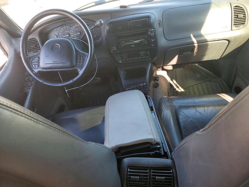 Photo 8 from auction – 2000 MERCURY MOUNTAINEE with VIN 4M2ZU66P0YUJ27185