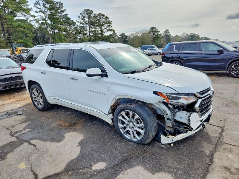 Photo 4 from auction – 2019 CHEVROLET TRAVERSE with VIN 1GNERKKW7KJ137000