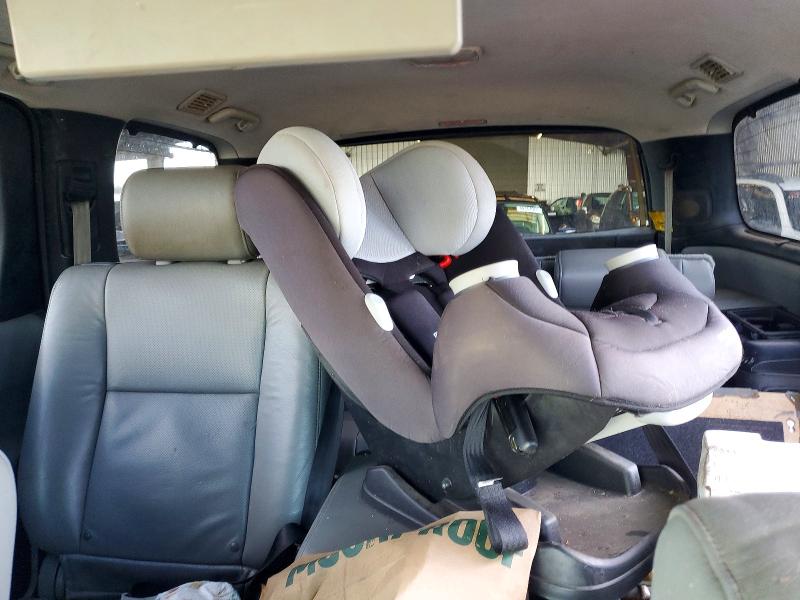 Photo 10 from auction – 2011 TOYOTA SEQUOIA with VIN 5TDDW5G17BS041415