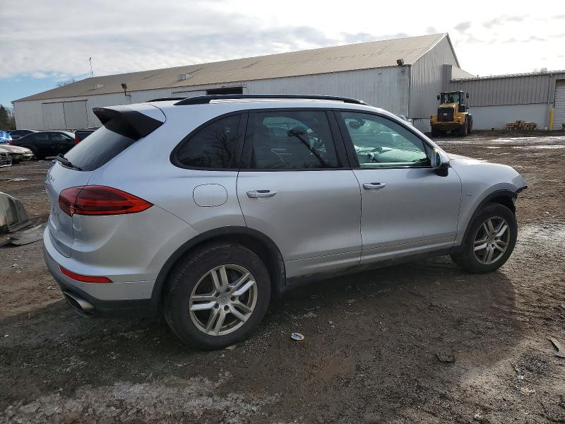 Photo 3 from auction – 2015 PORSCHE CAYENNE with VIN WP1AF2A28FLA35423