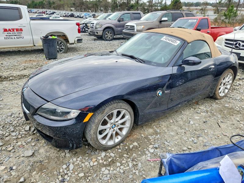 BMW Z4 3.0 2007 with VIN 4USBU33517LW72402 - Photo from auction