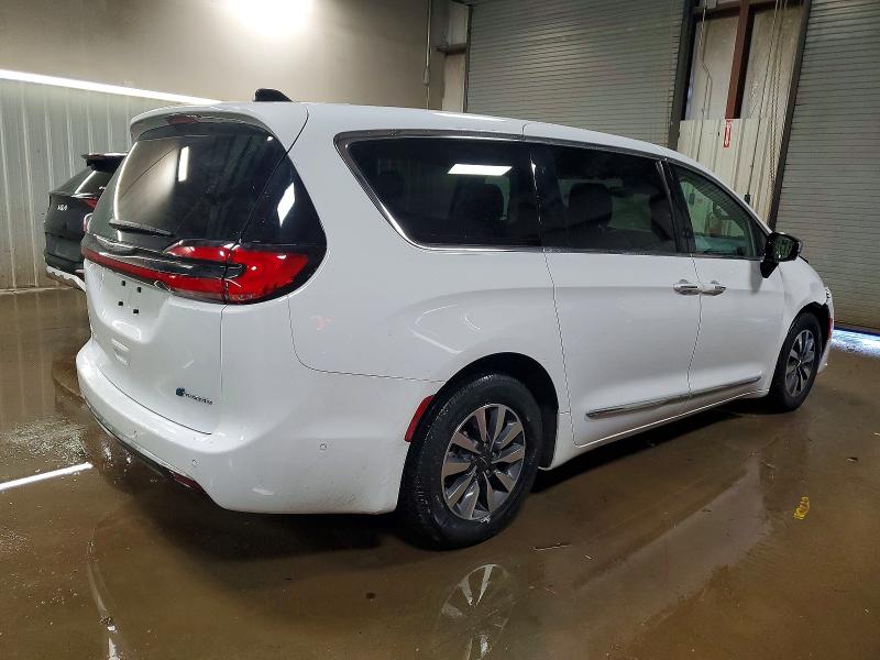 Photo 3 from auction – 2023 CHRYSLER PACIFICA H with VIN 2C4RC1S78PR509865