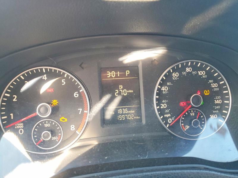 Photo 9 from auction – 2012 VOLKSWAGEN PASSAT with VIN 1VWAP7A3XCC065567