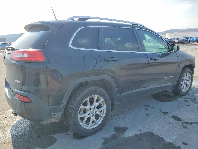 Photo 3 from auction – 2018 JEEP CHEROKEE with VIN 1C4PJLLB9JD533761