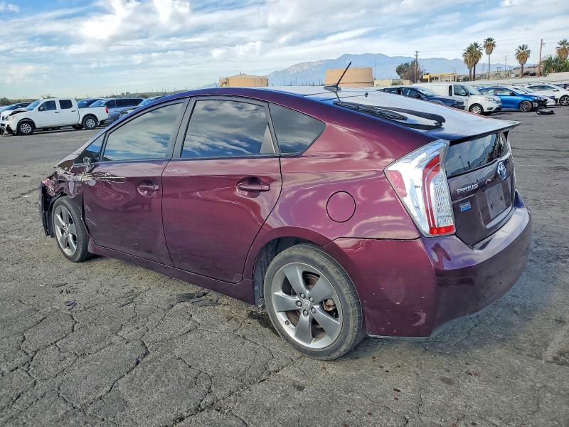 Photo 2 from auction – 2013 TOYOTA PRIUS with VIN JTDKN3DU3D5599199