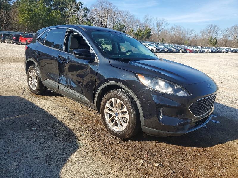 Photo 4 from auction – 2021 FORD ESCAPE SE with VIN 1FMCU0G60MUA89249