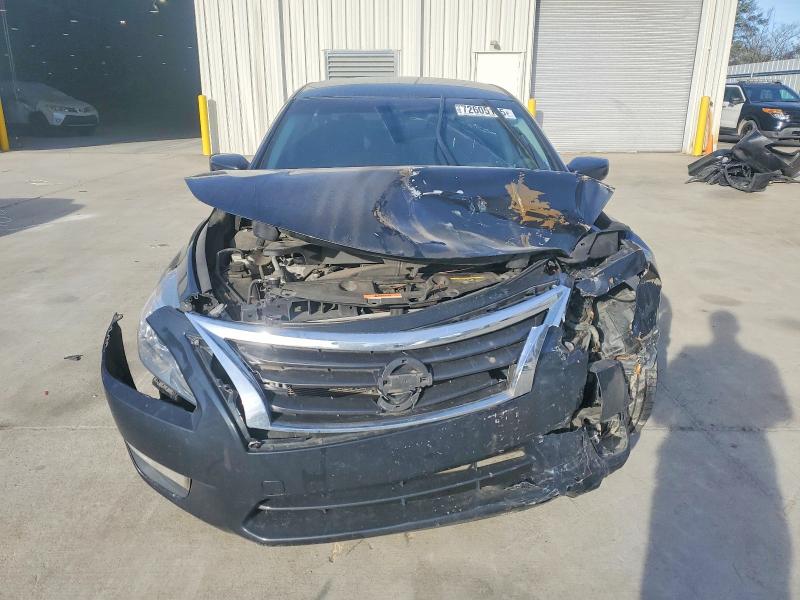 Photo 5 from auction – 2015 NISSAN ALTIMA 2.5 with VIN 1N4AL3AP3FC493002