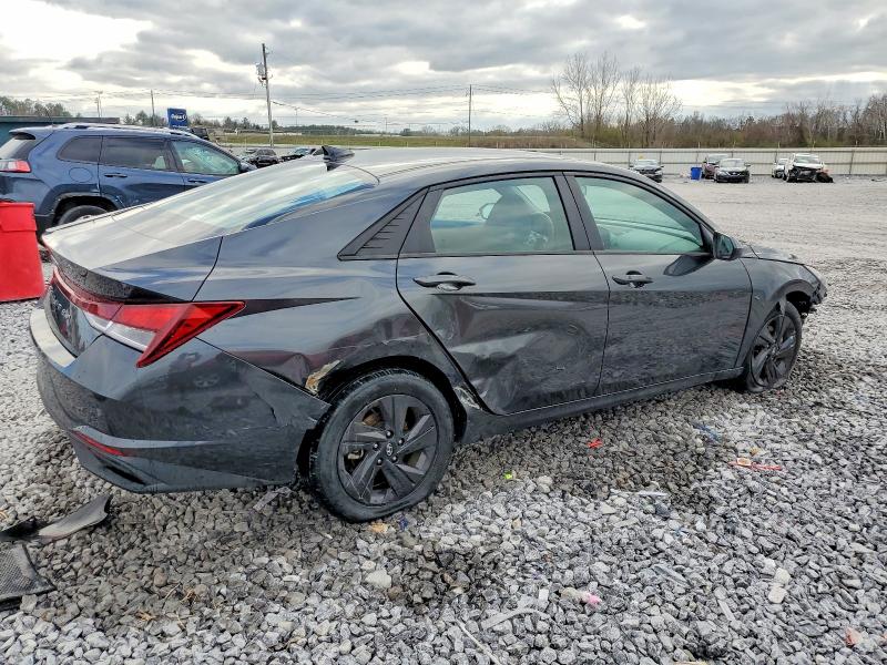 Photo 3 from auction – 2023 HYUNDAI ELANTRA SE with VIN 5NPLM4AG6PH102677