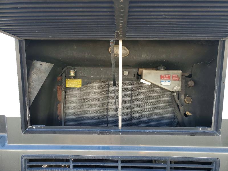 Photo 7 from auction – 2005 FREIGHTLINER CHASSIS with VIN 4UZAAHDC35CV70418