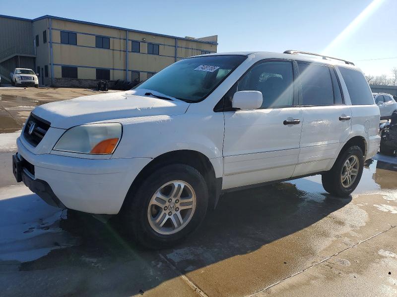 HONDA PILOT EX 2004 with VIN 5FNYF18464B000901 - Photo from auction