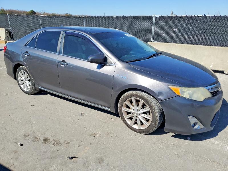 Photo 4 from auction – 2014 TOYOTA CAMRY with VIN 4T1BD1FK3EU116767