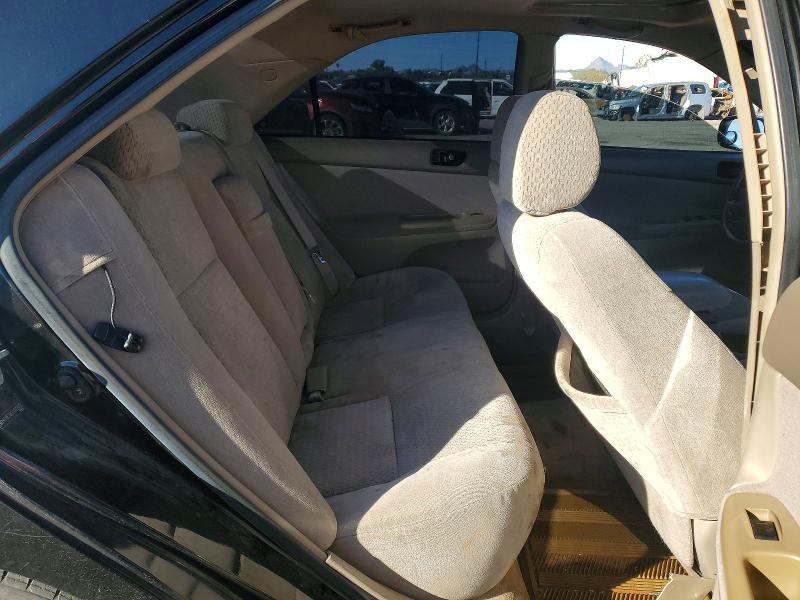 Photo 10 from auction – 2004 TOYOTA CAMRY LE with VIN 4T1BF30K74U072415