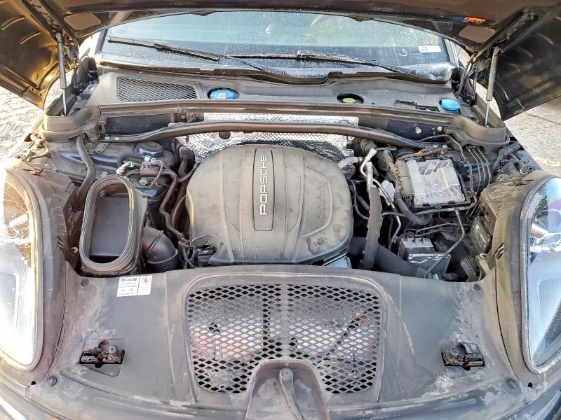 Photo 11 from auction – 2019 PORSCHE MACAN with VIN WP1AA2A54KLB08628