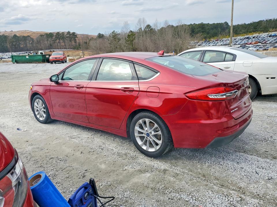 Photo 2 from auction – 2019 FORD FUSION SE with VIN 3FA6P0HD0KR246231