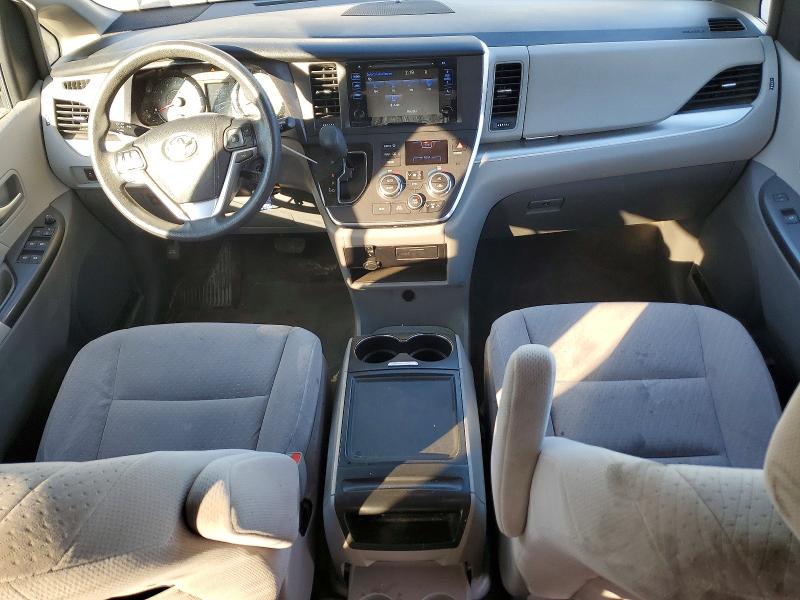 Photo 8 from auction – 2016 TOYOTA SIENNA LE with VIN 5TDJK3DC8GS143466