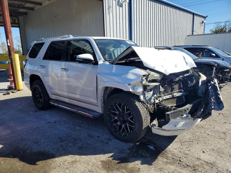 Photo 4 from auction – 2016 TOYOTA 4RUNNER SR with VIN JTEBU5JR4G5305288