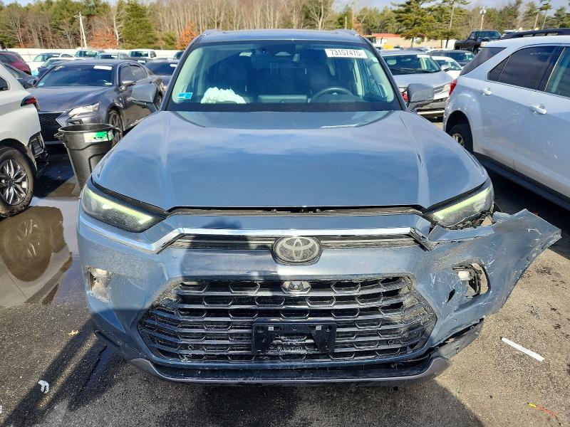 Photo 5 from auction – 2024 TOYOTA GRAND HIGH with VIN 5TDAAAB51RS010790