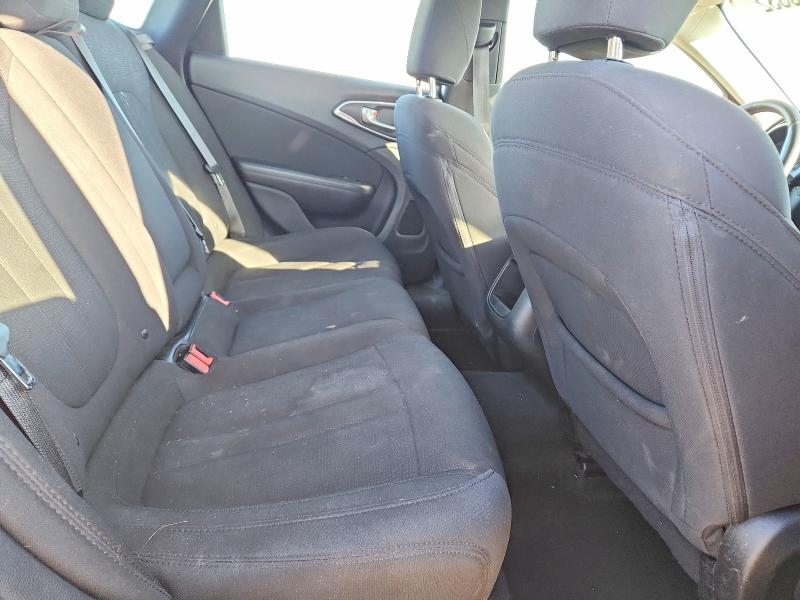 Photo 10 from auction – 2015 CHRYSLER 200 with VIN 1C3CCCAB8FN632766