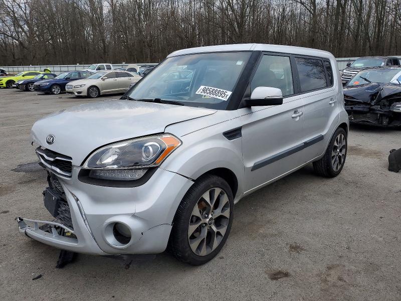 KIA SOUL + 2013 with VIN KNDJT2A61D7514771 - Photo from auction