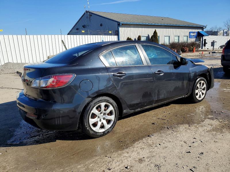 Photo 3 from auction – 2012 MAZDA 3 with VIN JM1BL1UF7C1646350