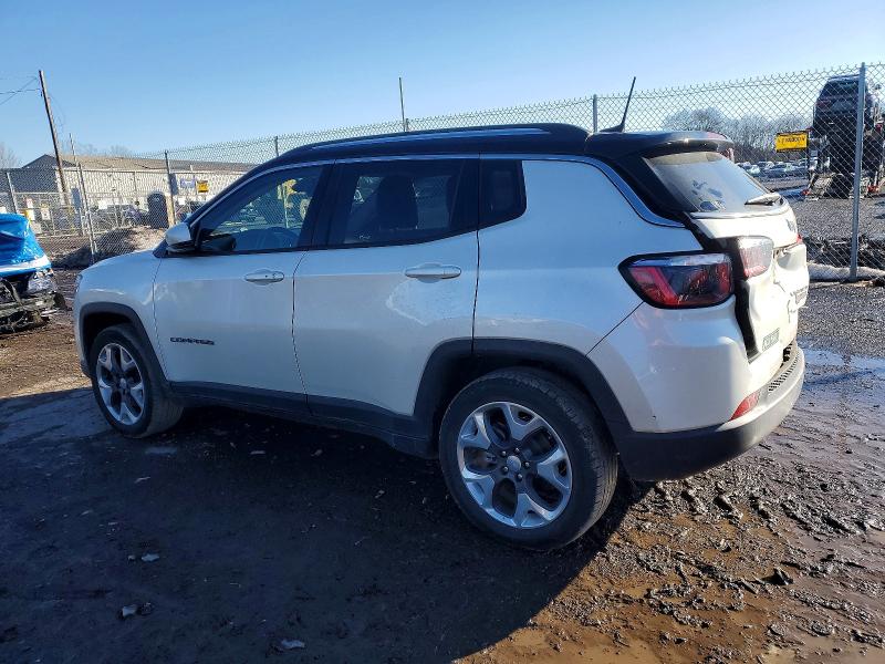 Photo 2 from auction – 2018 JEEP COMPASS with VIN 3C4NJCCB4JT301733