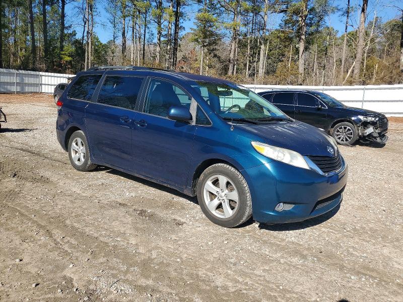 Photo 4 from auction – 2012 TOYOTA SIENNA LE with VIN 5TDKK3DC5CS217859