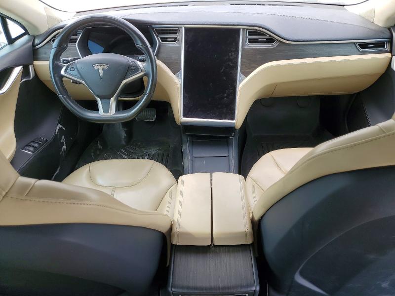 Photo 8 from auction – 2014 TESLA MODEL S with VIN 5YJSA1H16EFP52920