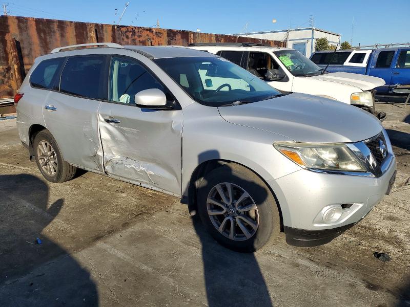 Photo 4 from auction – 2014 NISSAN PATHFINDER with VIN 5N1AR2MN3EC668999