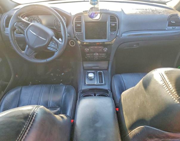 Photo 8 from auction – 2016 CHRYSLER 300 with VIN 2C3CCABG1GH294894