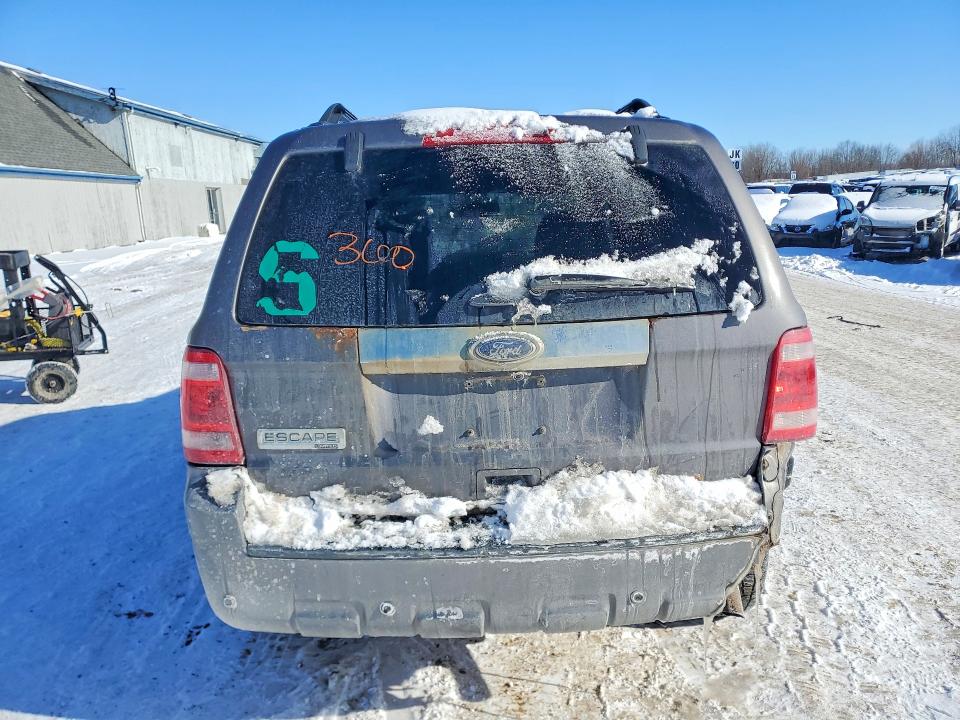 Photo 6 from auction – 2012 FORD ESCAPE LIM with VIN 1FMCU9E70CKC63640