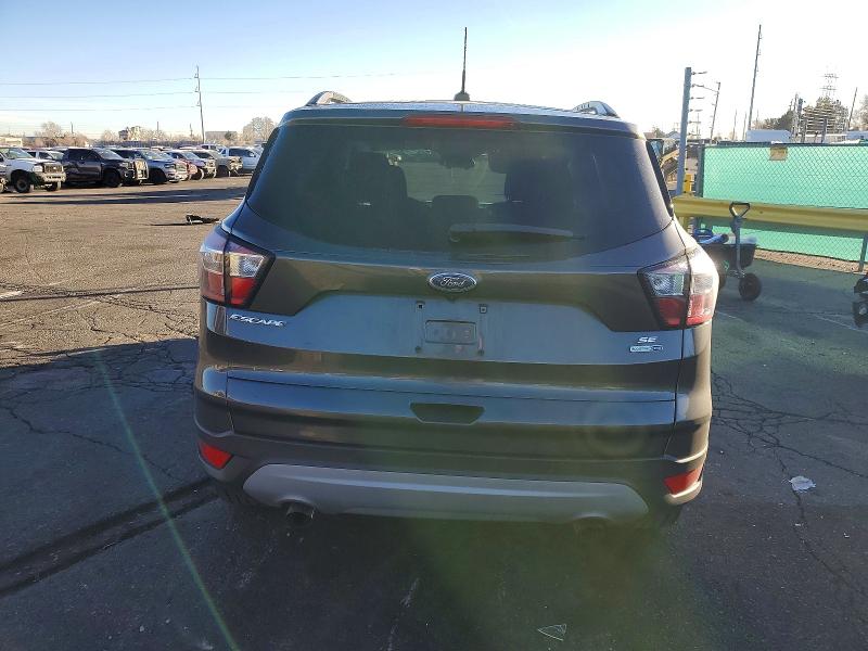 Photo 6 from auction – 2018 FORD ESCAPE SE with VIN 1FMCU9GD0JUA42155