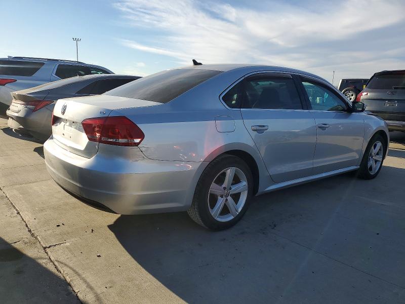 Photo 3 from auction – 2014 VOLKSWAGEN PASSAT S with VIN 1VWAT7A3XEC032938