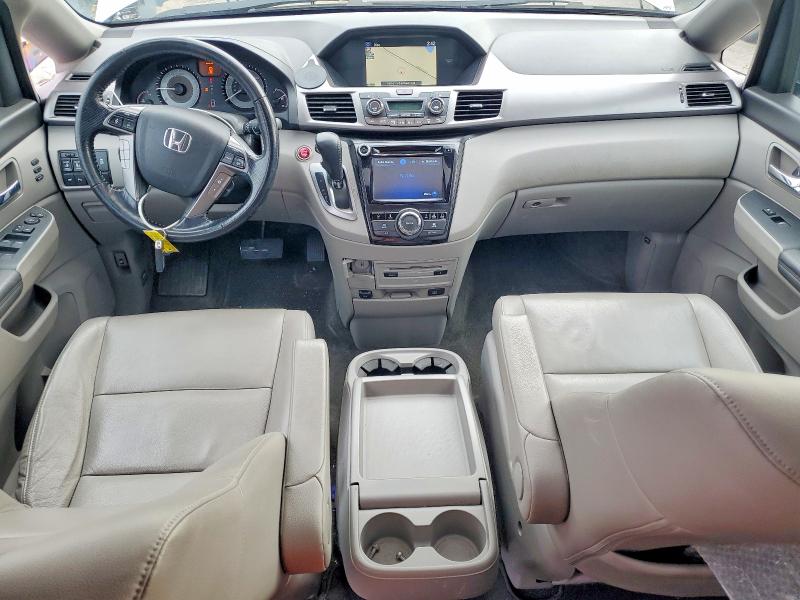 Photo 8 from auction – 2016 HONDA ODYSSEY with VIN 5FNRL5H91GB009154