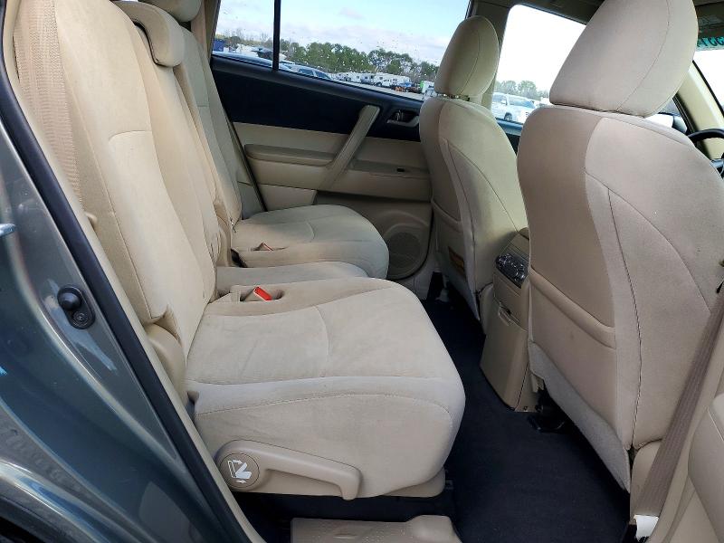 Photo 11 from auction – 2011 TOYOTA HIGHLANDER with VIN 5TDBK3EHXBS047054