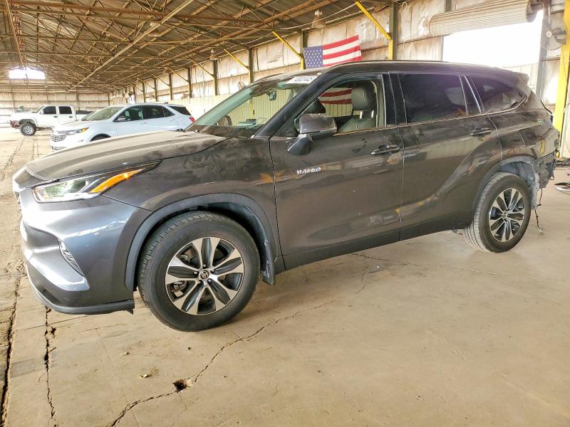 TOYOTA HIGHLANDER 2021 with VIN 5TDGARAH8MS006717 - Photo from auction