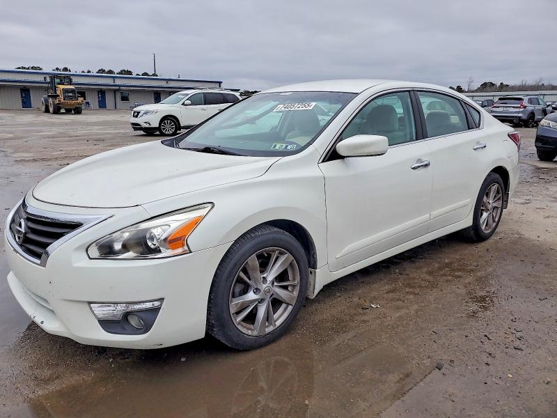 NISSAN ALTIMA 2.5 2015 с VIN 1N4AL3AP2FC217684 - Фото с аукциона