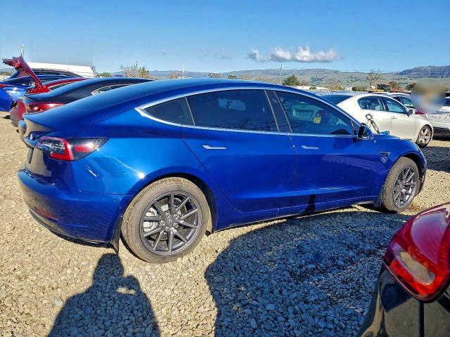 Photo 3 from auction – 2019 TESLA MODEL 3 with VIN 5YJ3E1EA4KF436070