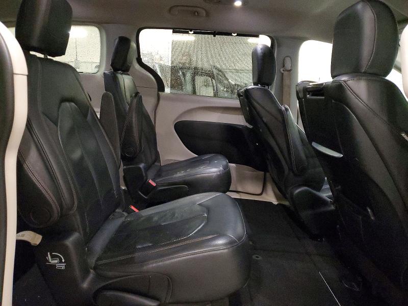 Photo 11 from auction – 2017 CHRYSLER PACIFICA T with VIN 2C4RC1EG7HR644591
