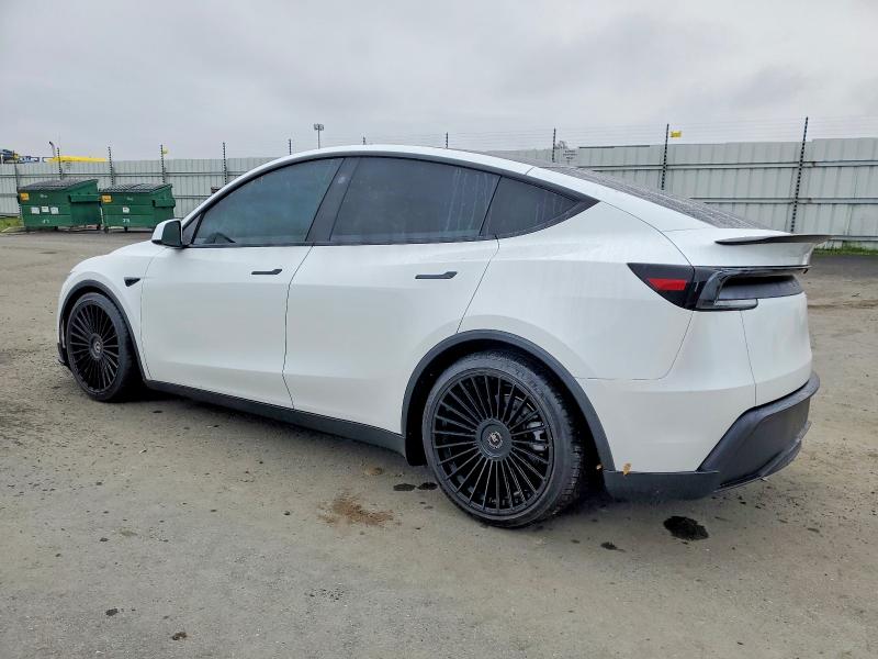 Photo 2 from auction – 2026 TESLA MODEL Y with VIN 7SAYGDED1TF428296