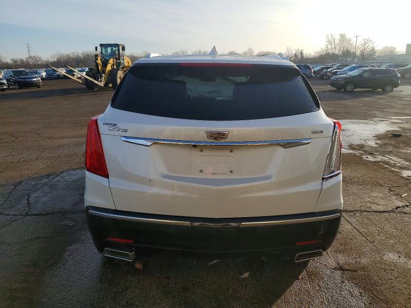Photo 6 from auction – 2017 CADILLAC XT5 with VIN 1GYKNARS8HZ309818