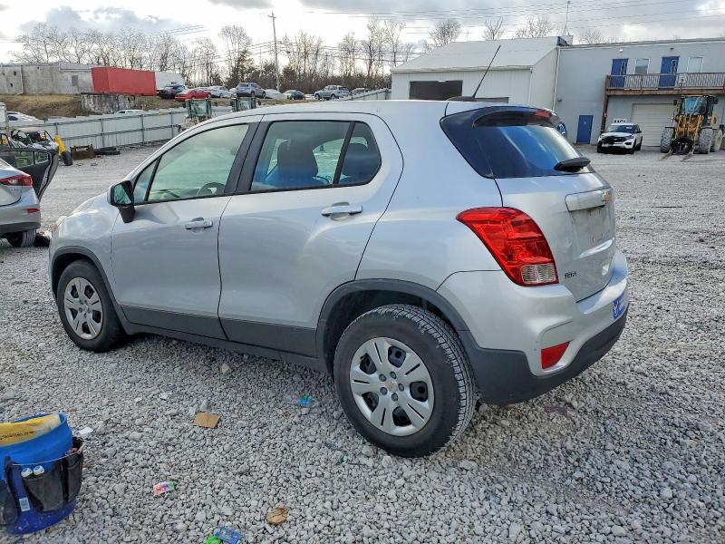 Photo 2 from auction – 2017 CHEVROLET TRAX LS with VIN 3GNCJKSBXHL148845