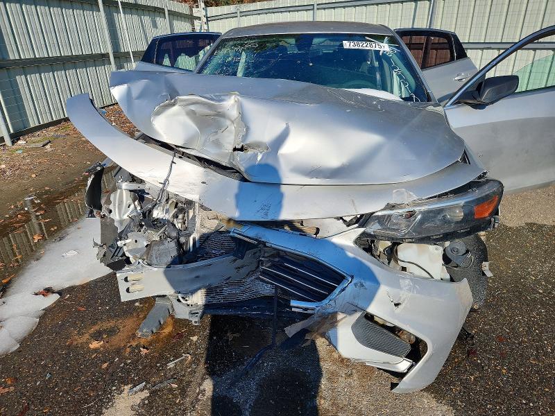 Photo 11 from auction – 2017 CHEVROLET MALIBU with VIN 1G1ZB5ST6HF129318