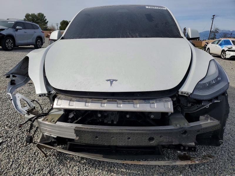 Photo 5 from auction – 2021 TESLA MODEL Y with VIN 5YJYGDEE5MF225080