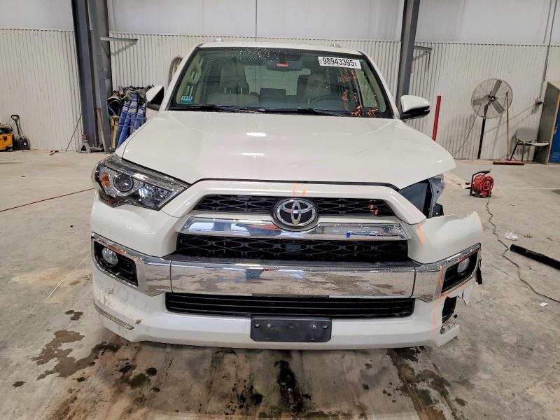 Photo 5 from auction – 2018 TOYOTA 4RUNNER SR with VIN JTEBU5JR5J5499966