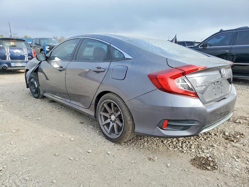 Photo 2 from auction – 2017 HONDA CIVIC LX with VIN 19XFC2F5XHE067174