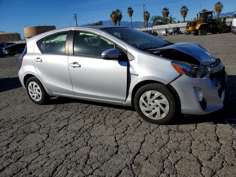 Photo 4 from auction – 2016 TOYOTA PRIUS C with VIN JTDKDTB38G1133518