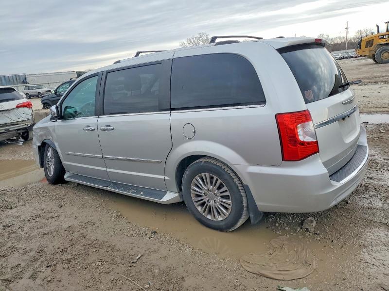 Photo 2 from auction – 2011 CHRYSLER TOWN & COU with VIN 2A4RR6DG7BR784235