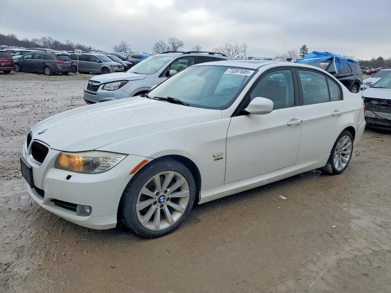 BMW 328 XI 2011 with VIN WBAPK7C57BA772272 - Photo from auction